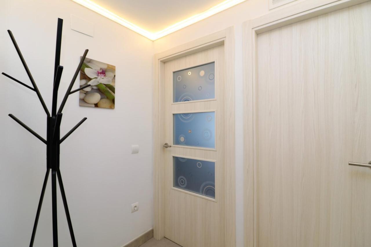 Seimar 1-8 Apartment Levante Beach Μπένιντορμ Εξωτερικό φωτογραφία